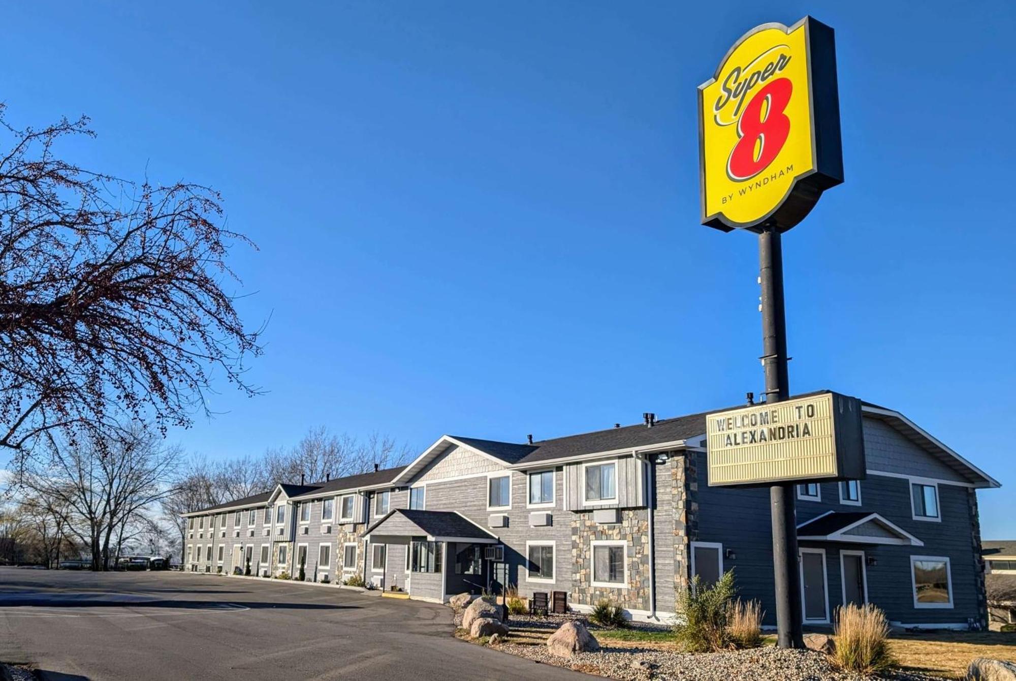 Motel Super 8 By Wyndham Alexandria Mn Exterior foto